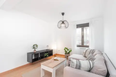 Piso en calle de Villaviciosa, 3