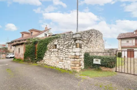 Casa en Avenida Viella, 191