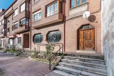 Local comercial en Lugar Villamayor, 71