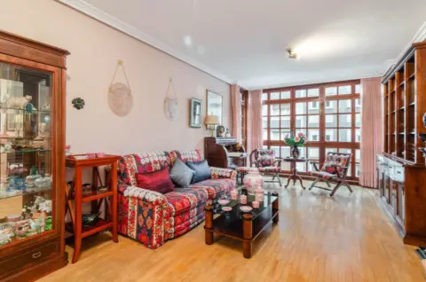 Piso en calle Manuel Llaneza, 32