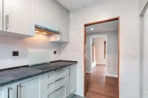 Piso en calle de Aller, 20