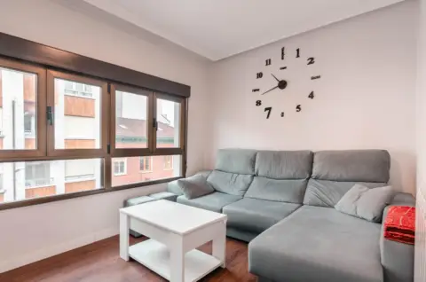 Piso en calle de Aller, 20