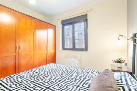 Piso en calle de San José de Calasanz, 16