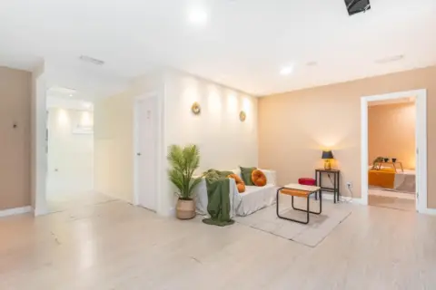 Piso en calle del Nueve de Mayo, 3