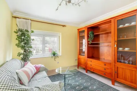 Piso en calle Grupo Coronel Baeza, 10