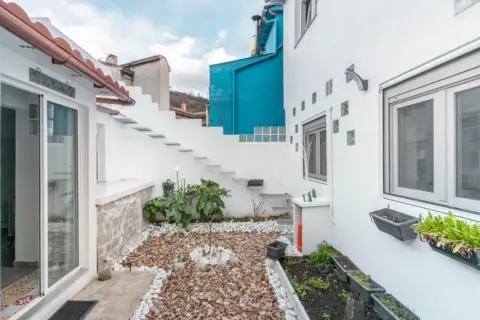 Casa adosada en Barrio Viñuela, 12