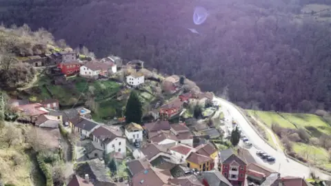 Casa en calle Murias-Campo Iglesia, nº 51