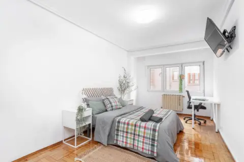 Piso en calle del Monte del Sueve, 22