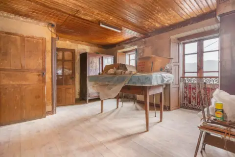 Casa en calle Peirones, nº 36