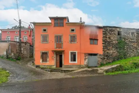 Casa en calle Peirones, nº 36