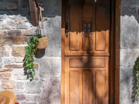 Casa en calle Pola de Somiedo