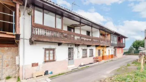 Finca rústica en calle Paraes, nº 13