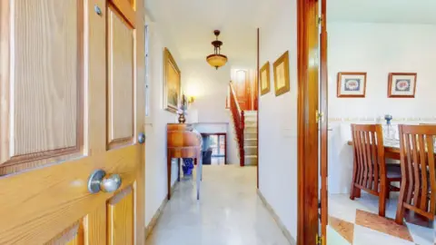 Chalet en calle Instinción, 8