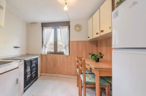 Casa en calle de la Vallina, 1