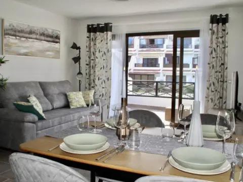 Dúplex en calle Odisea