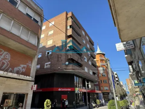 Piso en calle del Barrio Nuevo