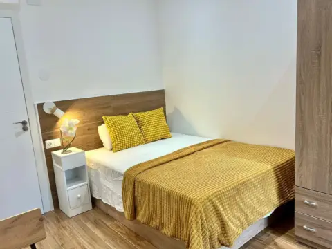 Casa pareada en calle del Madroño