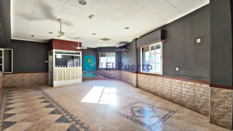 Local comercial en Barrio San Isidro