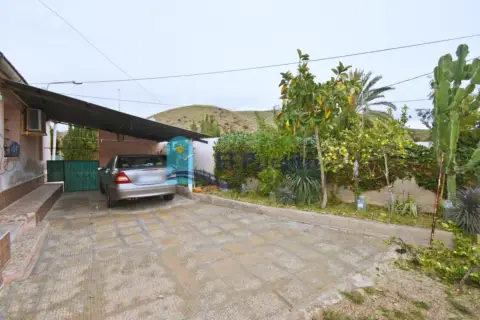 Finca rústica en Las Balsicas
