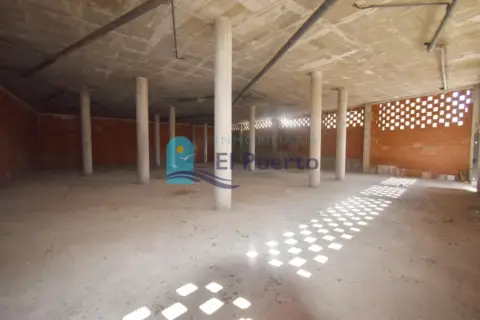 Local comercial en Totana