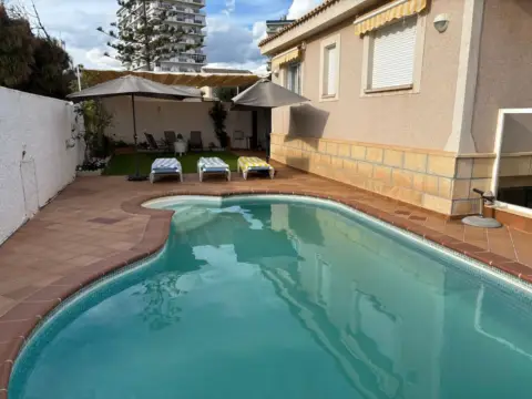 Chalet en calle Cl Poligono y - Ma, nº 110