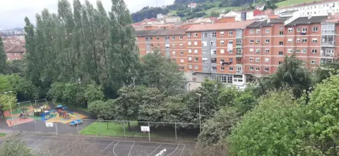 Piso en calle de los Reyes Católicos