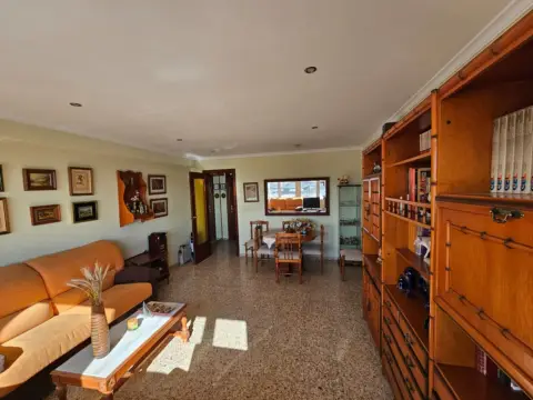 Piso en Carrer de la Isla Cabrera