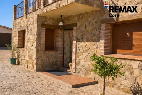 Casa en Las Ventas de San Julián
