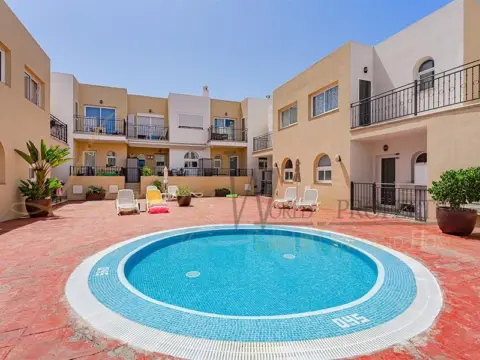 Casa adosada en calle La Gaviota