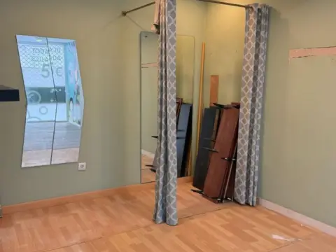 Local comercial en Alameda Camilo Sesto, nº 55