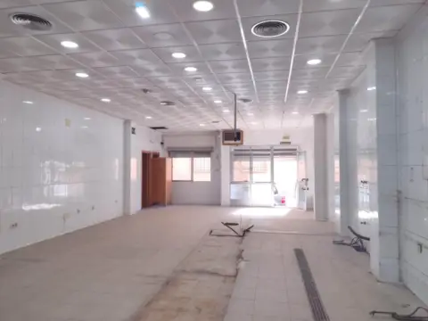 Local comercial en calle Cm Mina La
