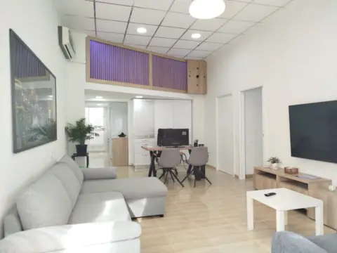 Local comercial en calle del Sol