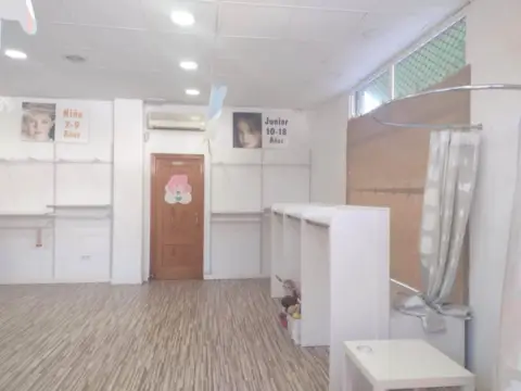 Local comercial en calle América