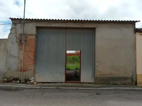 Casa adosada en calle de Humilladero, 3