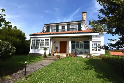 Chalet en Camino Sada Armuño