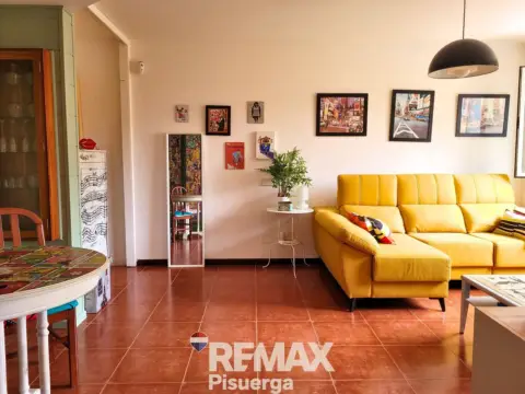 Piso en Camino de Fuensaldaña, 35
