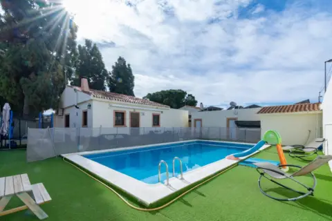 Chalet en calle de la Perdiz, 8