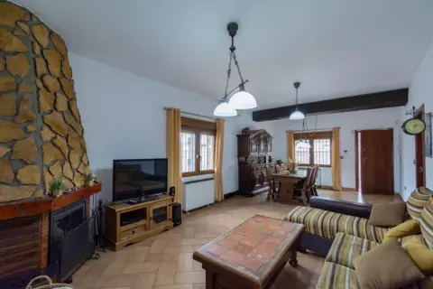 Chalet en calle de la Perdiz, 8