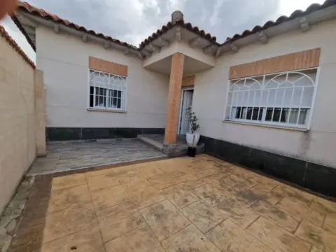 Casa pareada en Castilla La Mancha