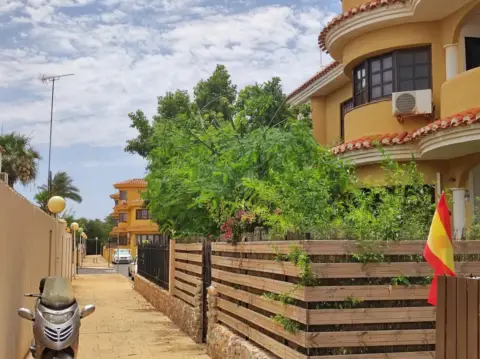 Casa en calle Principal, 9