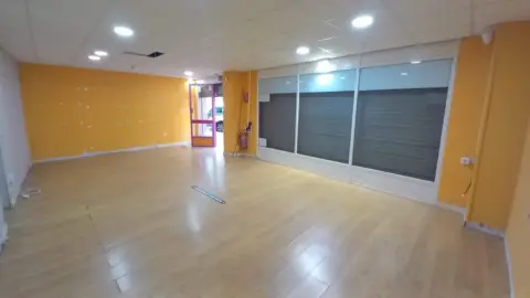 Local comercial en calle Ronda, 7