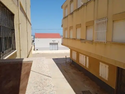 Piso en Urbanizacion El Saladar