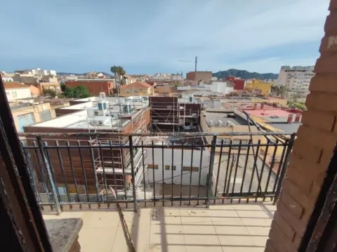 Piso en calle San Isidoro