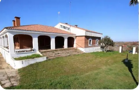 Chalet en Ctra de Sevilla - Ronda Sur
