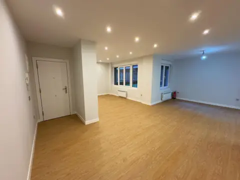 Piso en calle de Uría