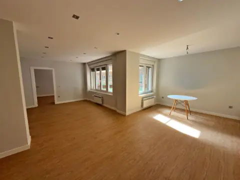 Piso en calle de Uría