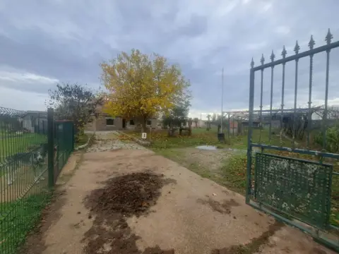 Finca rústica en calle Cantarinas, nº 17