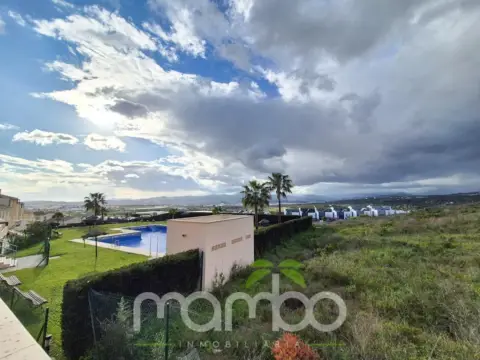 Piso en Avenida Palmeras de Baviera