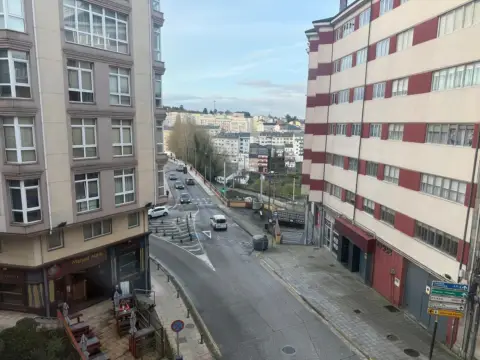 Piso en calle de Montero Ríos, 73