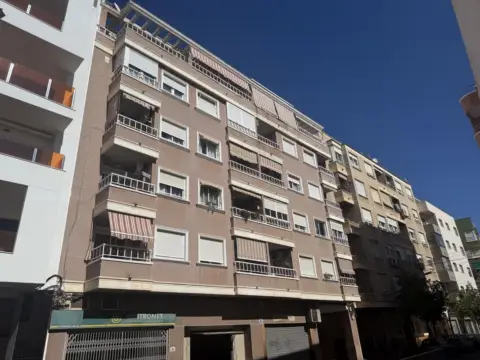 Piso en calle de Ramón Gallud